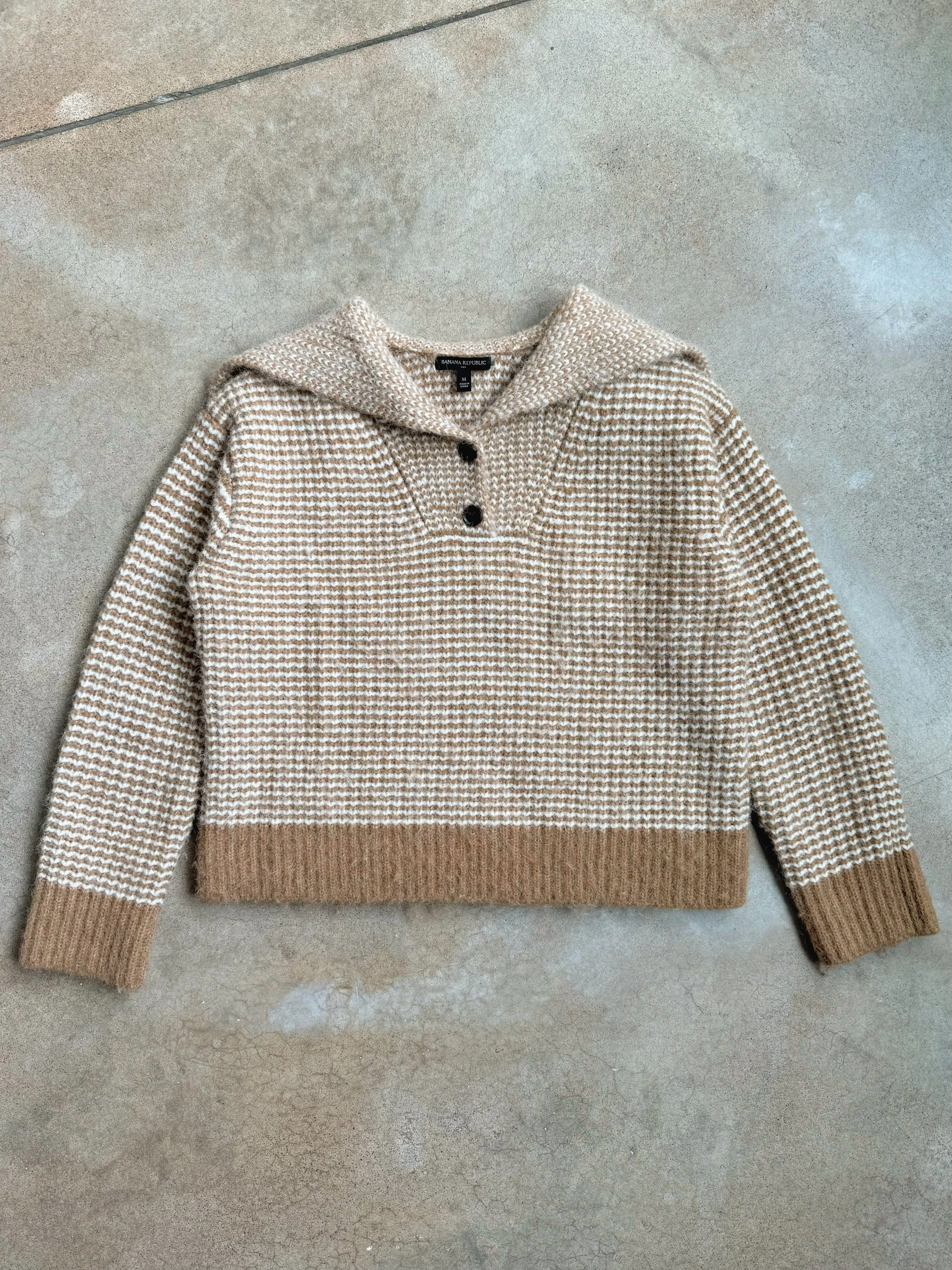 Banana Republic Neutral Wide Collar Sweater (M)