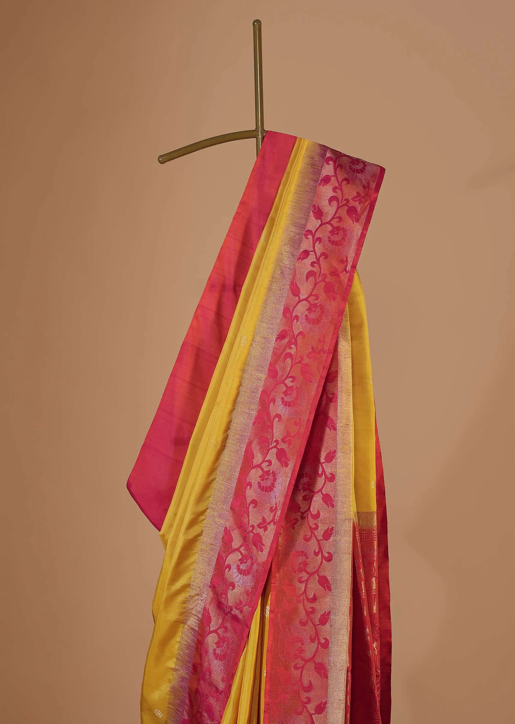 Old Gold Yellow Kanjivaram Saree In Album Silk With Unstitched Blouse